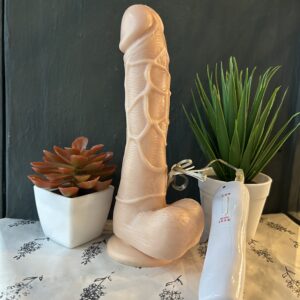 Carlitos (dildo con vibración y ventosa)