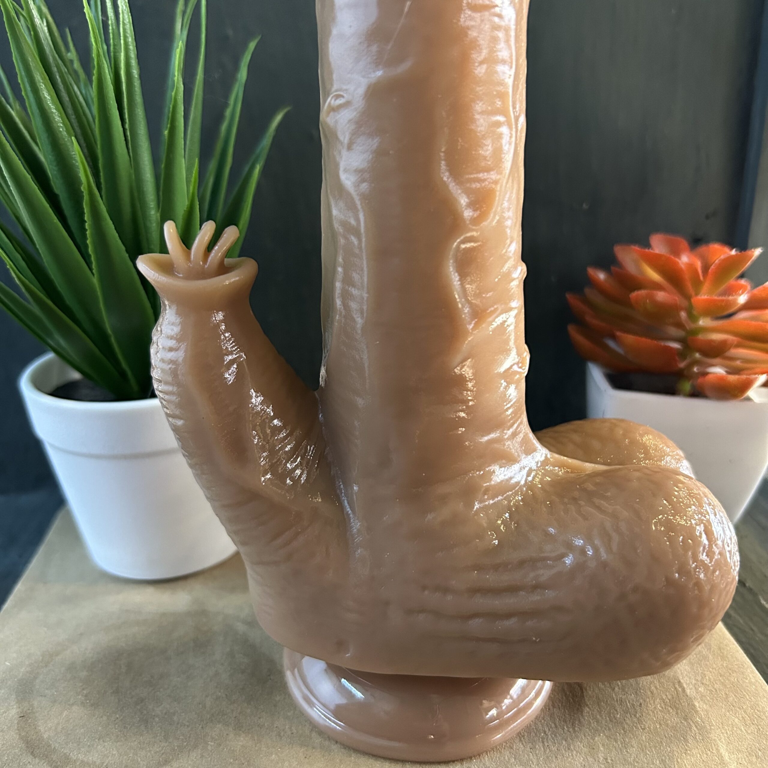 Tony (dildo realista con estimulador) - Image 4