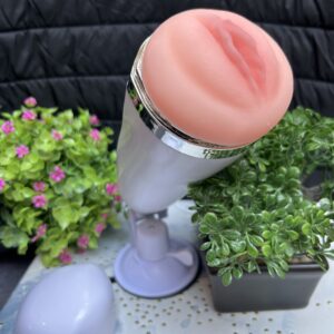 Yuri (simulador de vagina con ventosa)